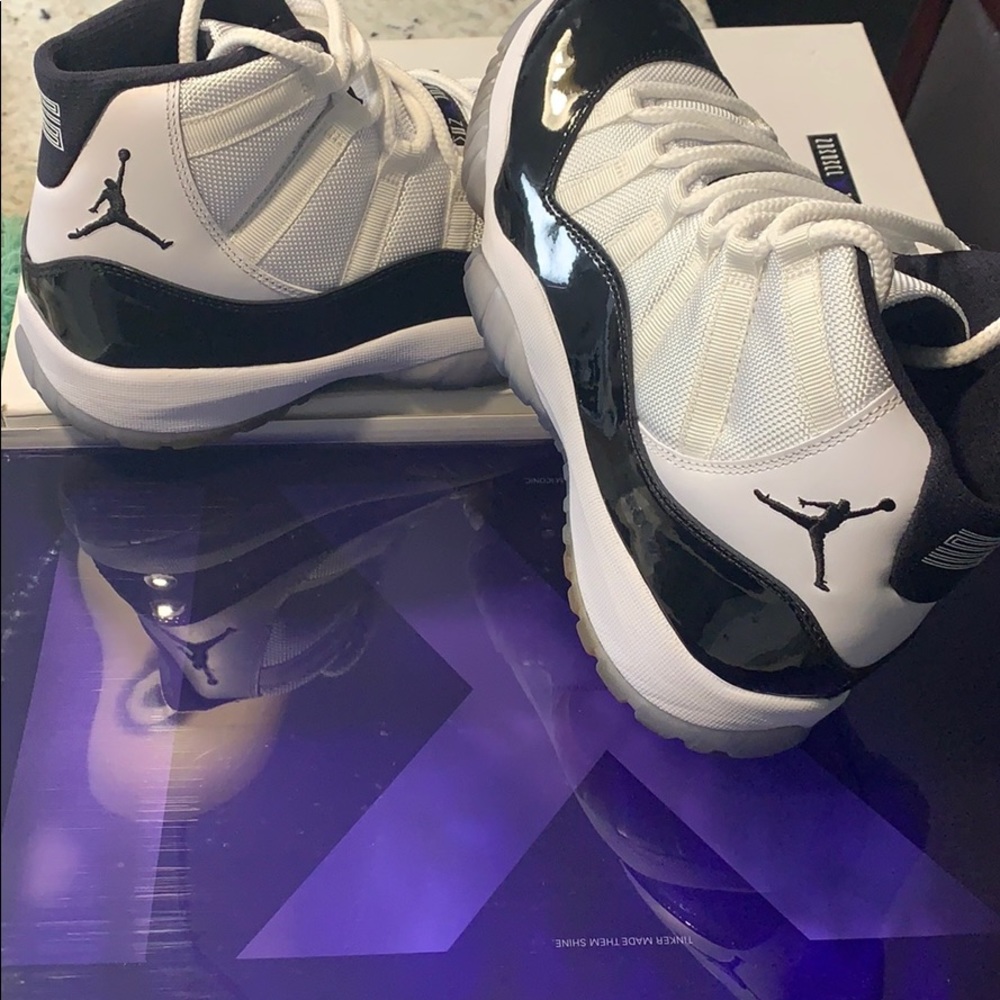 Jordan retro 11 “concord”